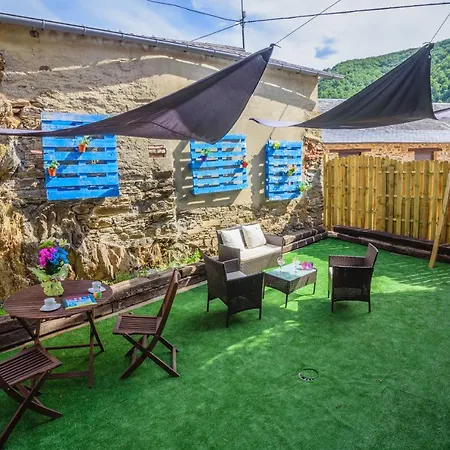 Rural House With Jacuzzi And Fireplace In The For 2-4 People Casa vacanze