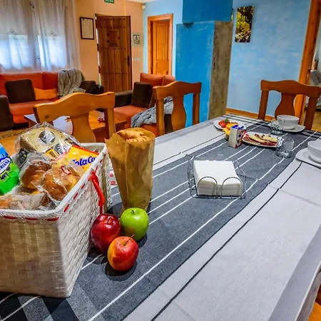 Casa vacanze Rural House With Jacuzzi And Fireplace In The For 2-4 People Riello