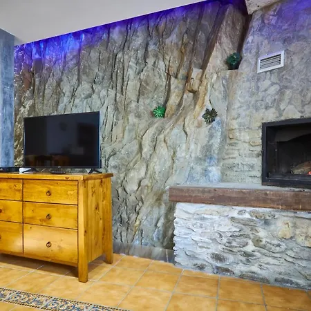 Casa vacanze Rural House With Jacuzzi And Fireplace In The For 2-4 People *